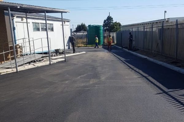 drive way right building jojo tank green